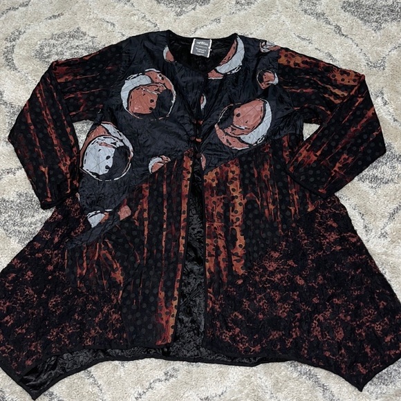 Beautiful HarvBella Cardigan /Blouse - Picture 2 of 11